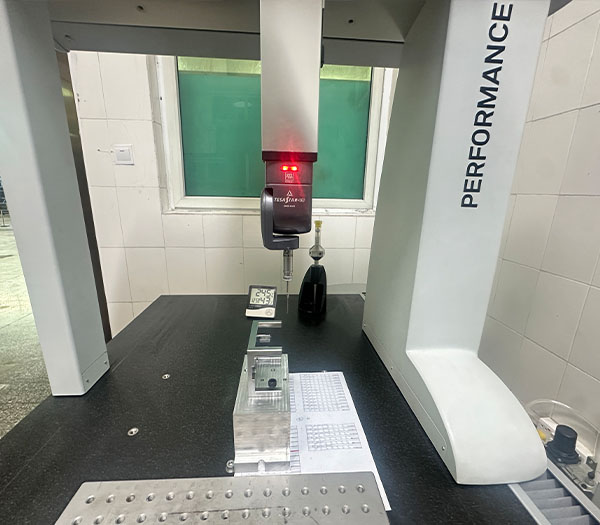 Measuring machine