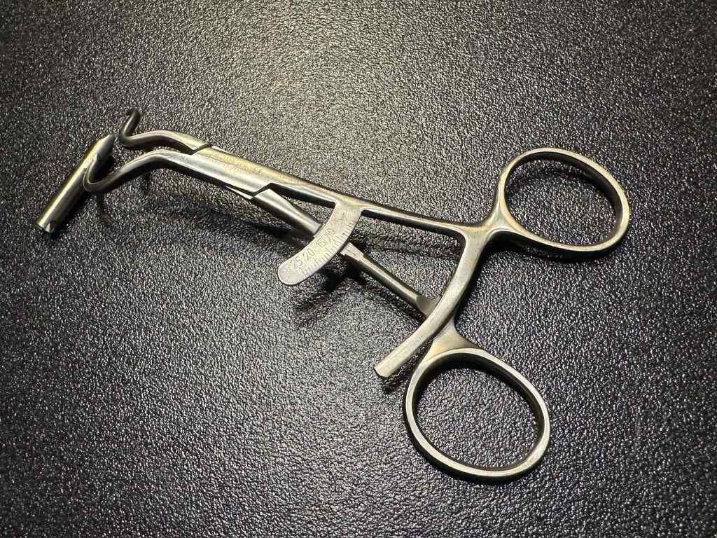 drill guides need smooth internal channels to avoid friction