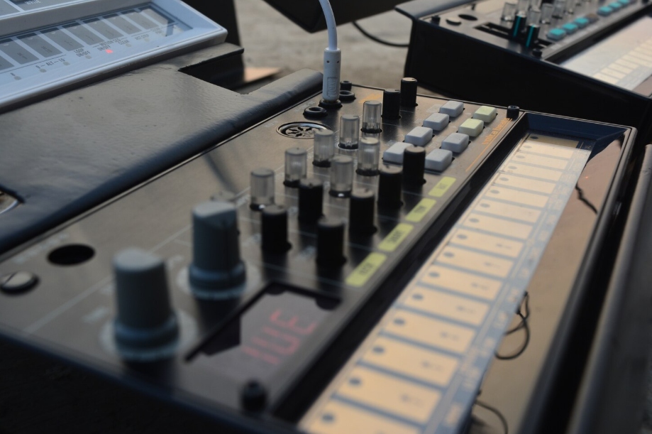 Custom mixer enclosures combine milling and stamping