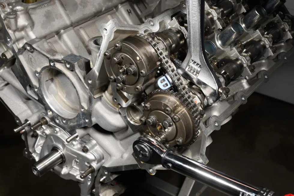 Fasteners of Automotive & Mobility for Safety Under Vibration