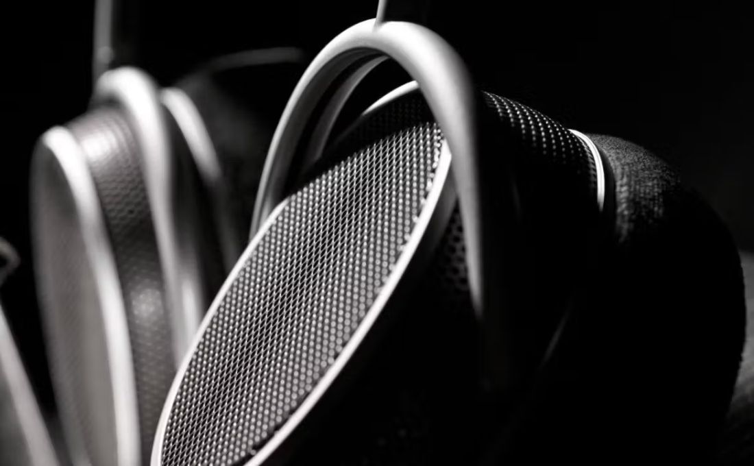 CNC aluminum earcups improve headphone acoustic purity