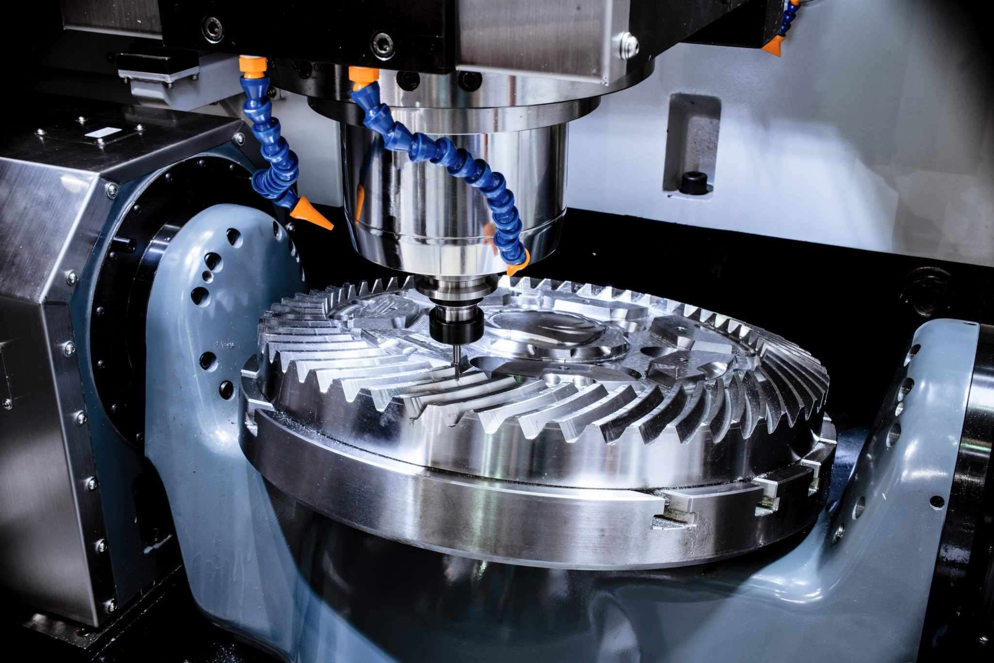 La lavorazione CNC a cinque assi migliora la precisione, la finitura e la durata degli utensili nel settore aerospaziale.